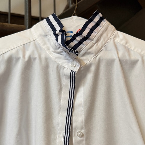 Women's Button-down Ruffle-Collar Blouse with Navy Trim - Picture 3 of 5